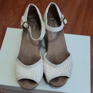 Toms Women's Cream Woven Espadrilles